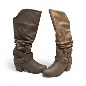 Elegant Brown Heeled Boots with Buckle Detail